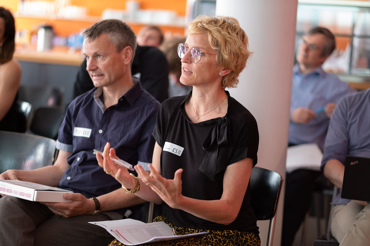 Jury-Mitglieder Nina Hugendubel und Coach Harald Henzler