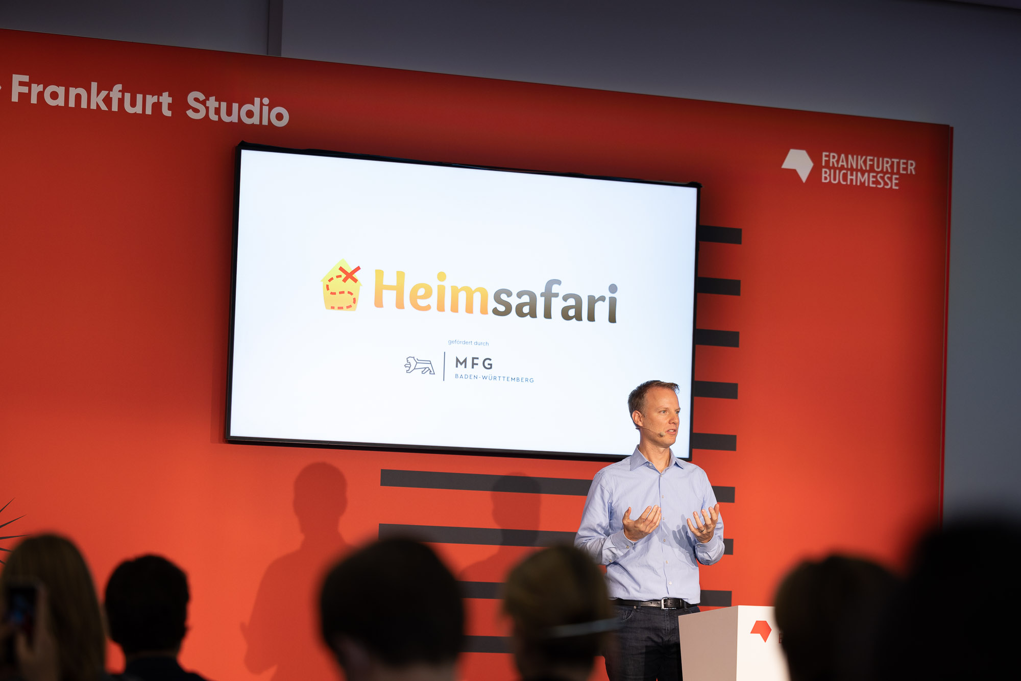 Johannes Wöhler pitching Heimsafari